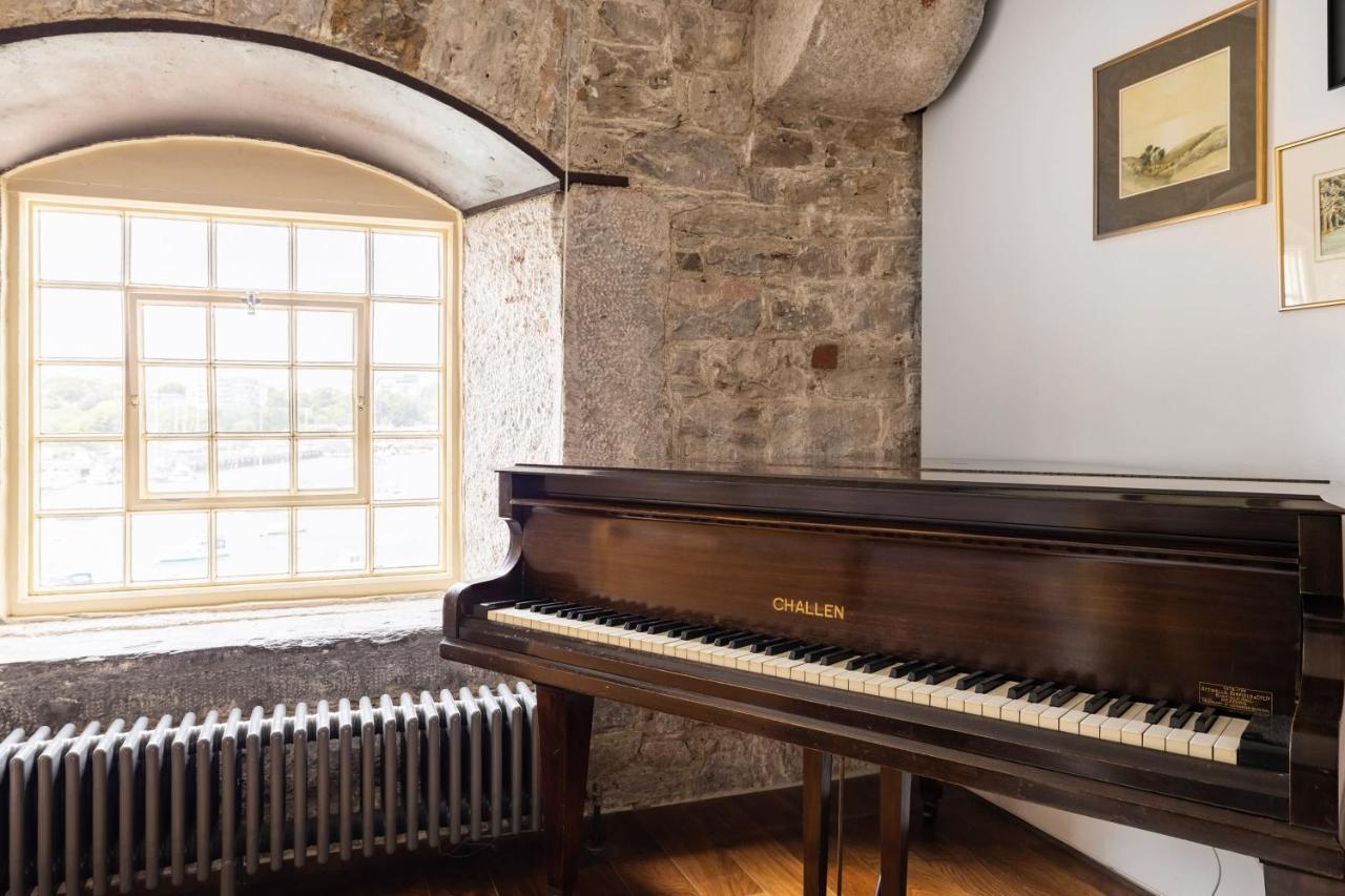 Luxury 2 Bed Apartment In Historic Royal William Yard Plymouth Luaran gambar